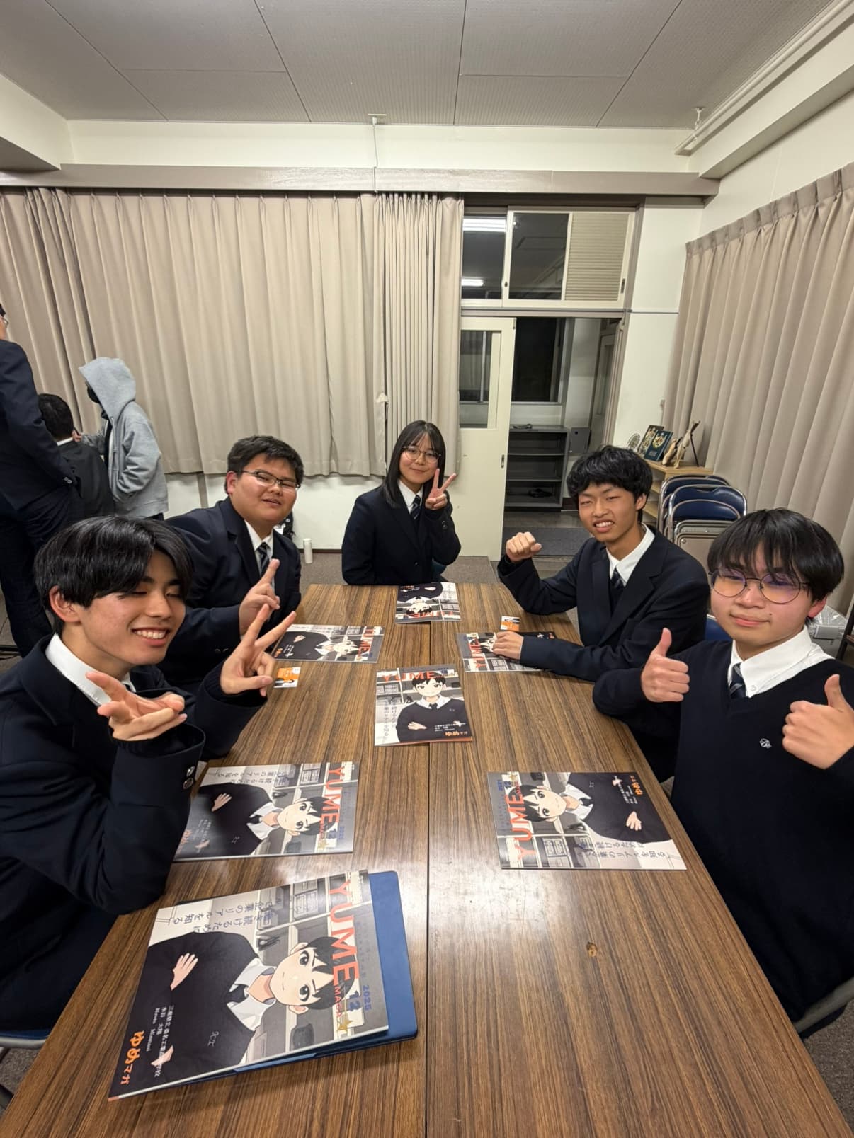 東海樟風高等学校にゆめマガ1月号を届けてきました